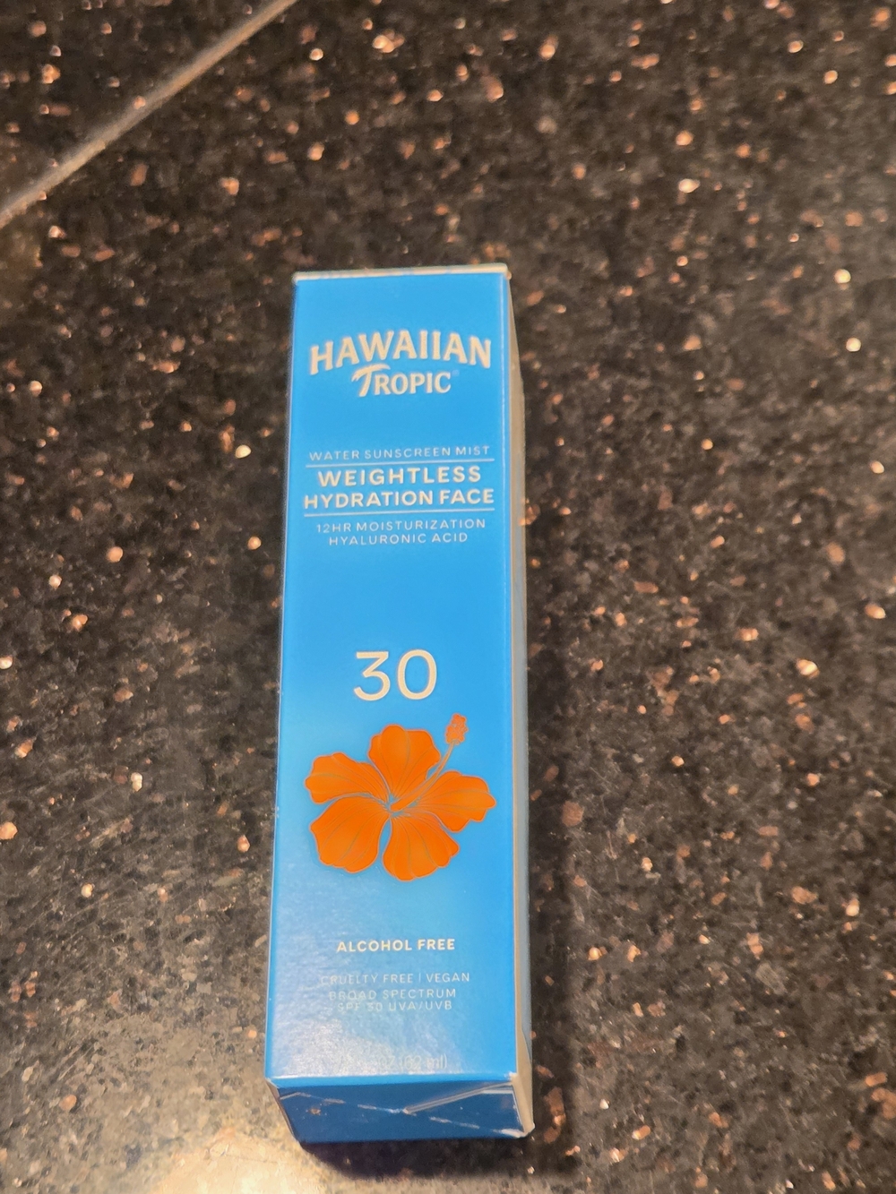 Hawaiian Tropic Weightless Hydration SPF 30
